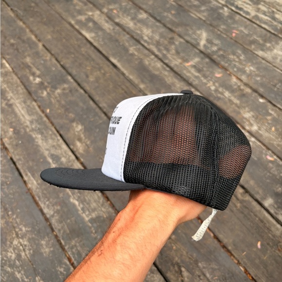 Vintage TRUCKER HAT - Picture 4 of 6